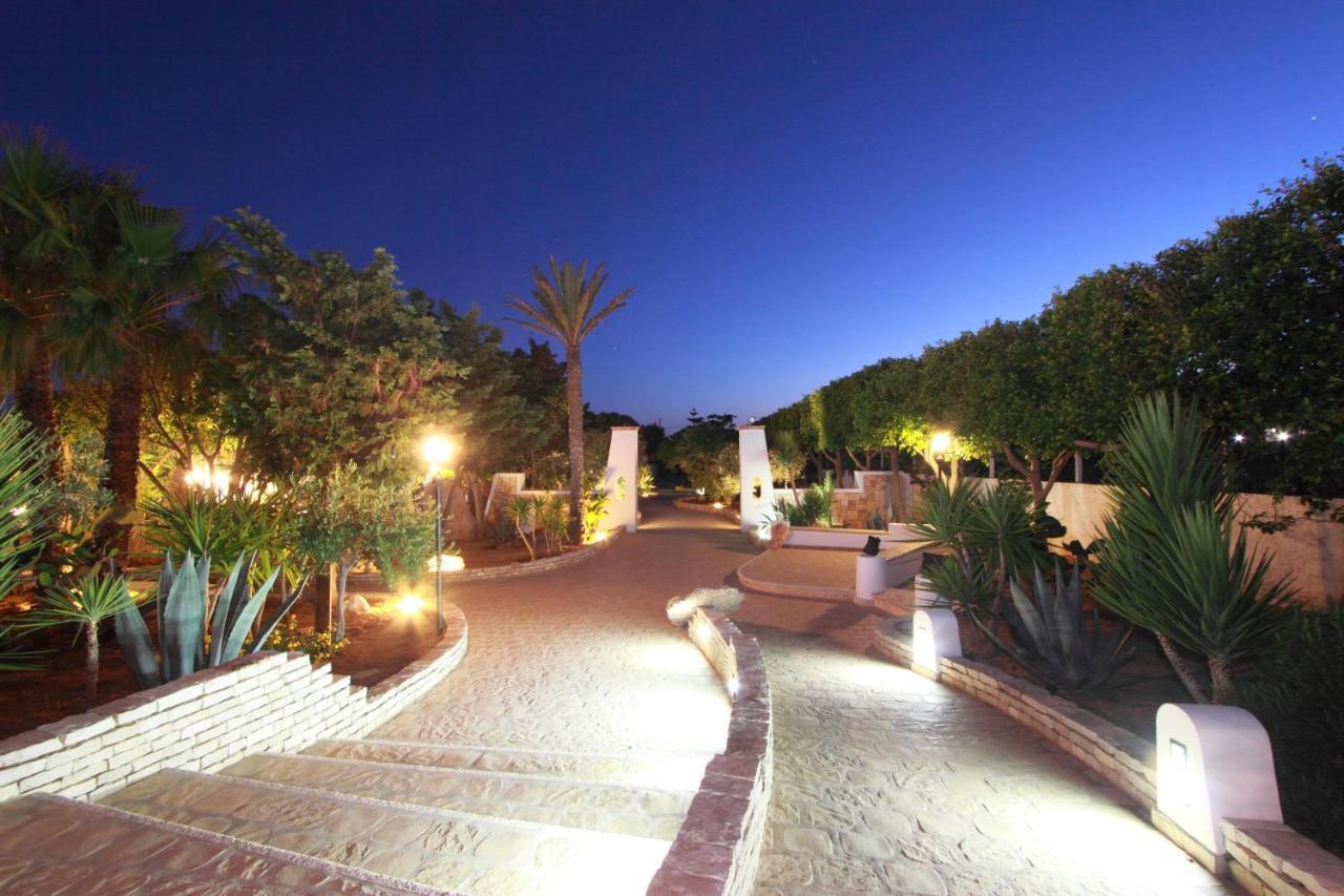 Agriturismo Resort Costa House 람페두사 외부 사진