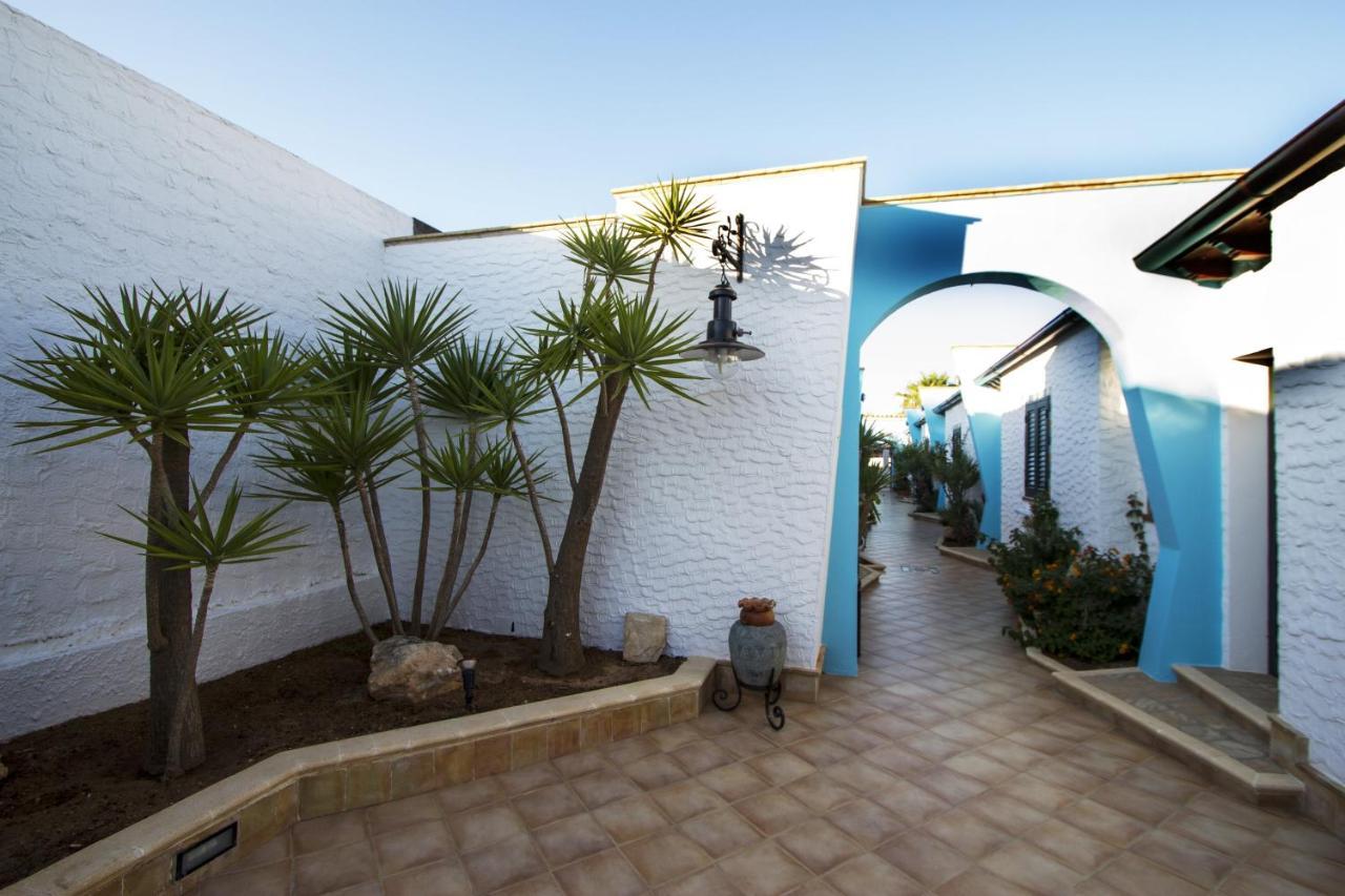 Agriturismo Resort Costa House 람페두사 외부 사진