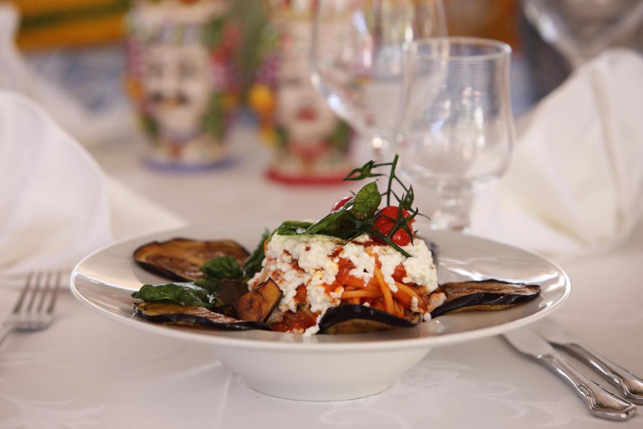 Agriturismo Resort Costa House 람페두사 외부 사진
