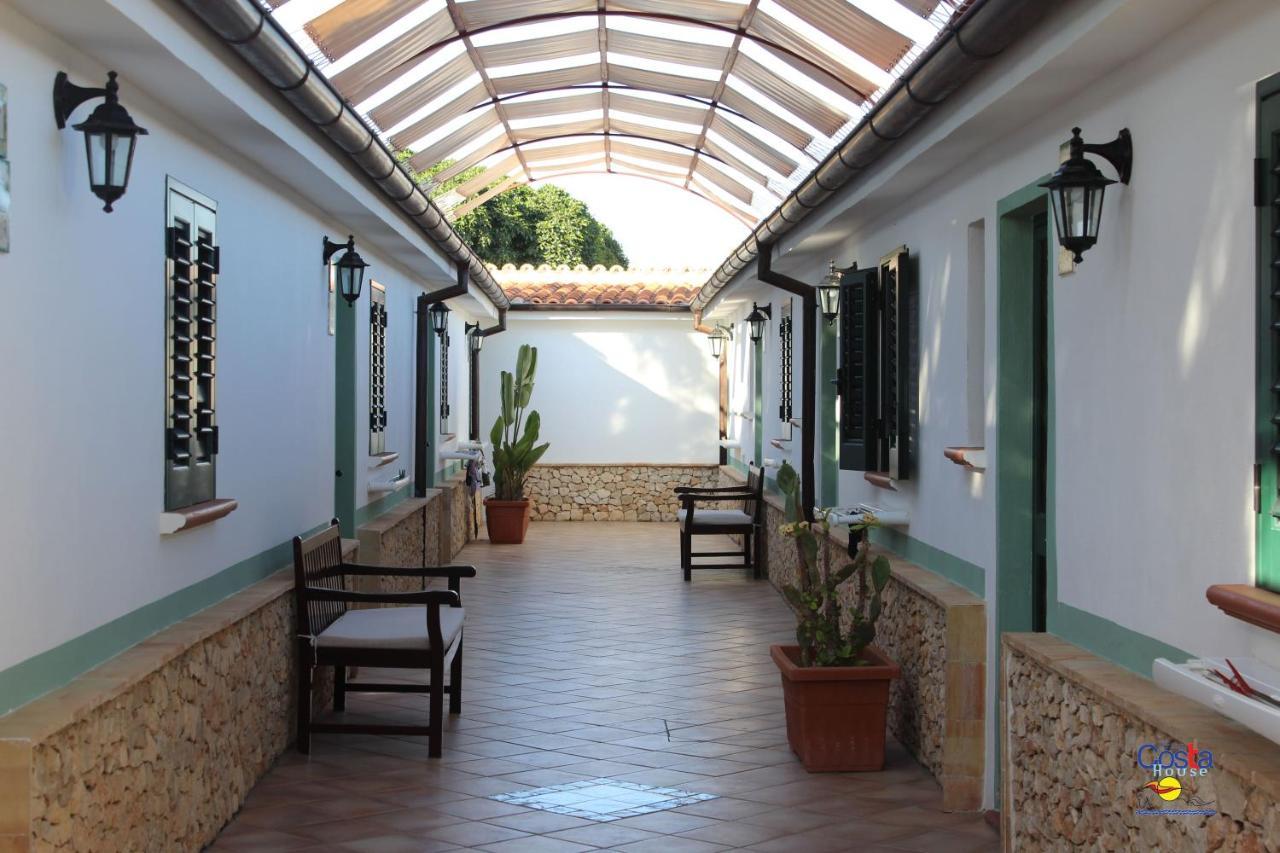 Agriturismo Resort Costa House 람페두사 외부 사진
